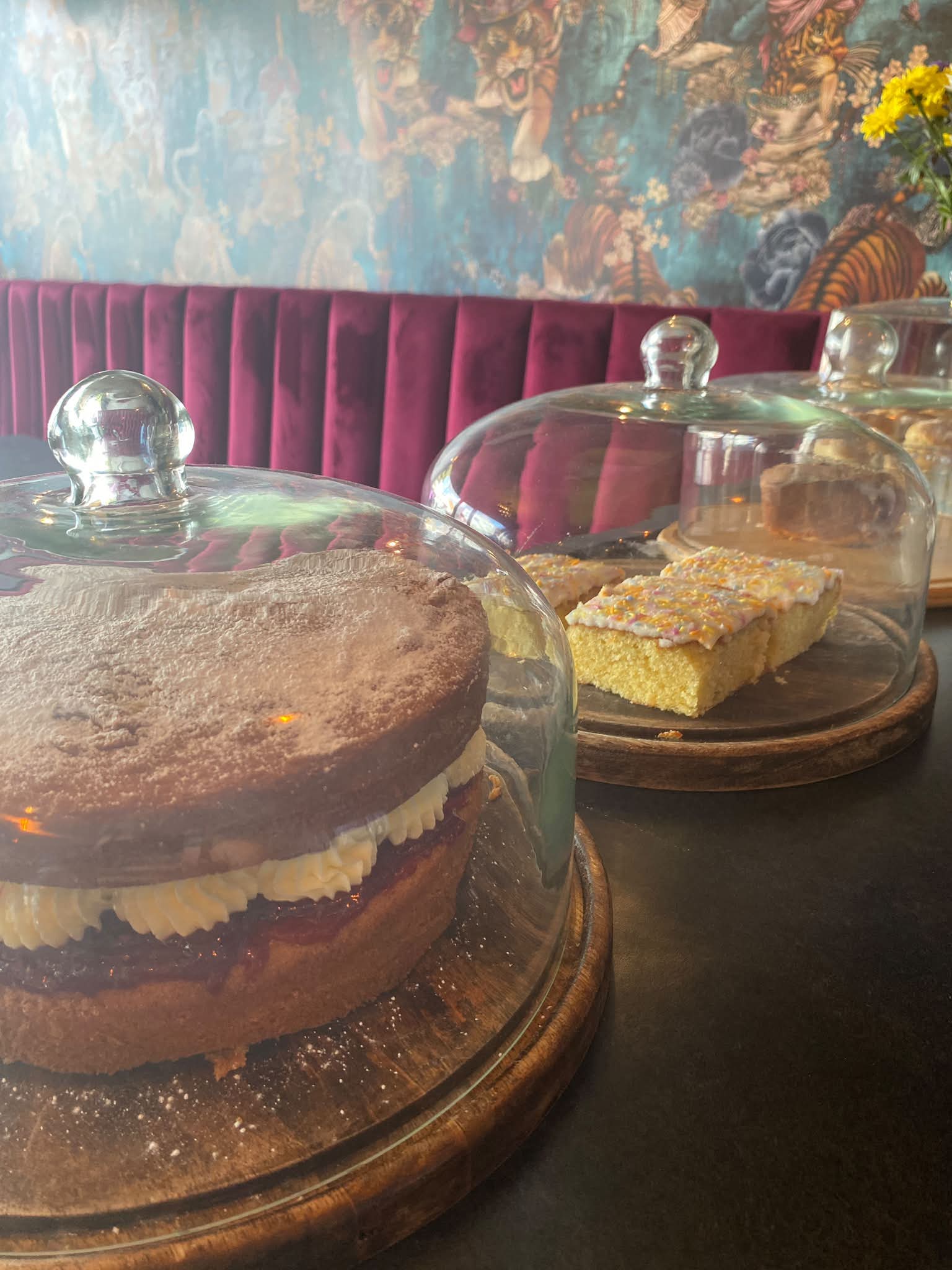 Tearoom interior detail